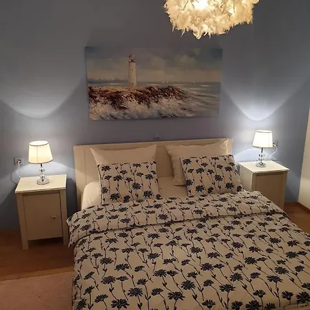 Mare Lejlighed *